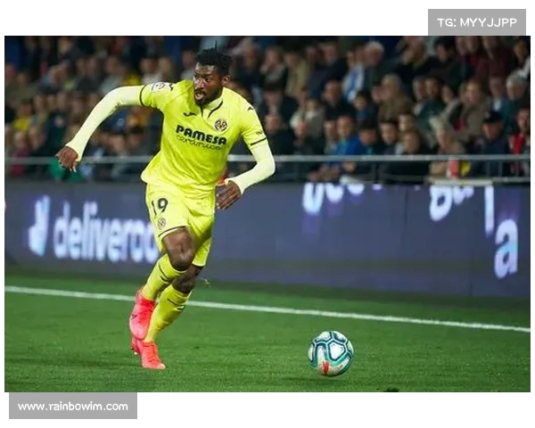 迪马:罗马引援埃切韦里与小火柴遭遇困难 转会谈判陷入僵局 迪马:罗马引援埃切韦里与小火柴遭遇困难 转会谈判陷入僵局